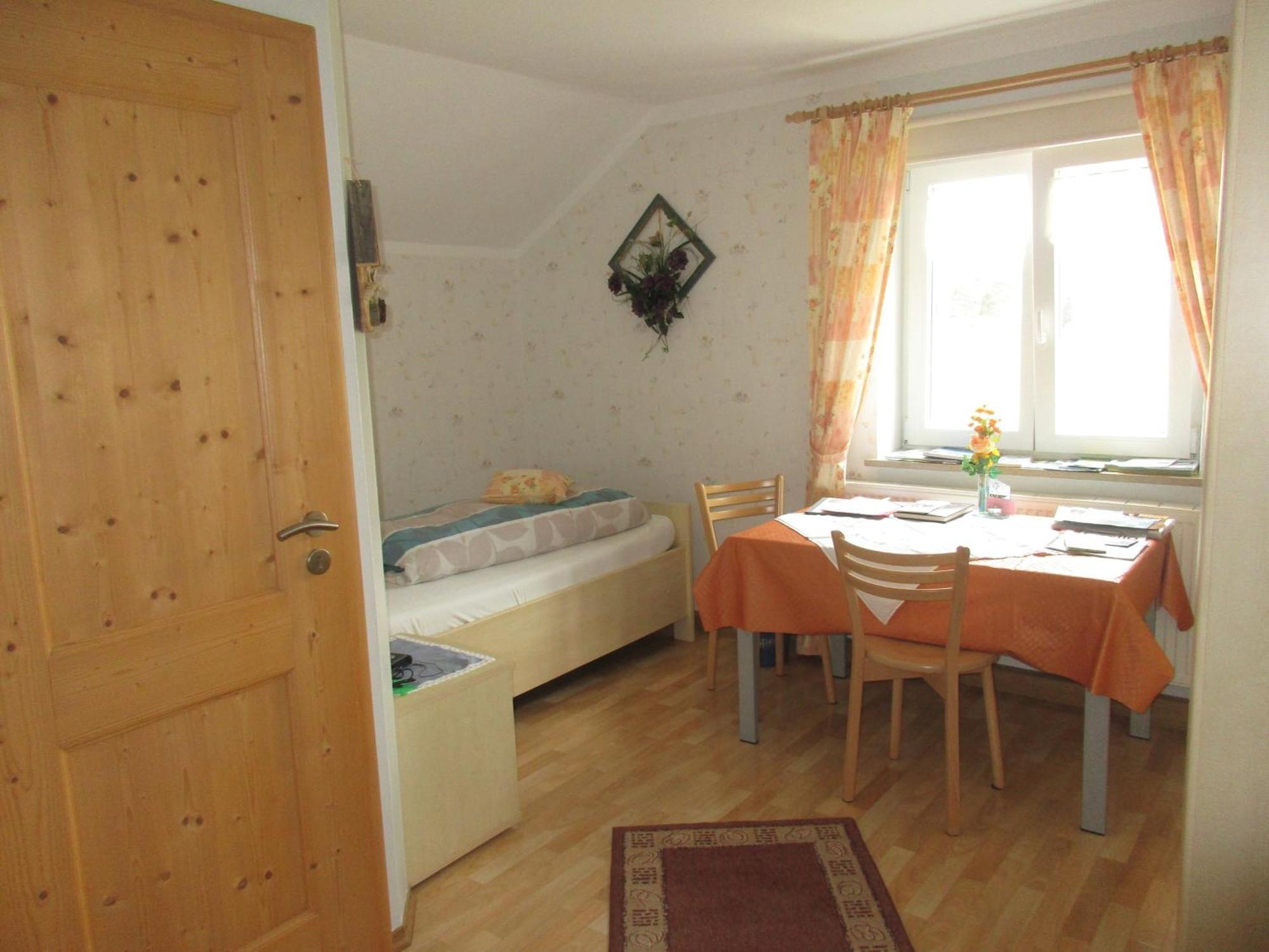 Gaestehaus Reisacher - Einzelzimmer Peiting Bagian luar foto